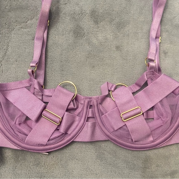 New! Victoria's Secret Very Sexy Purple Unlined Strappy Demi Bra 10306 - Picture 5 of 10